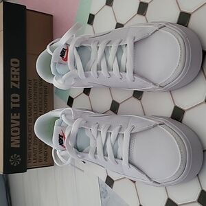 NIKE Women's Nike Court Legacy NN White In Size 7